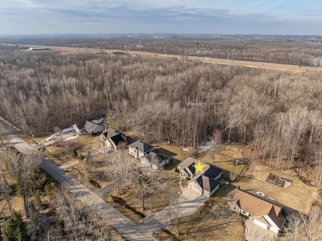 2503 WILDING WAY, Suamico, WI 54173
