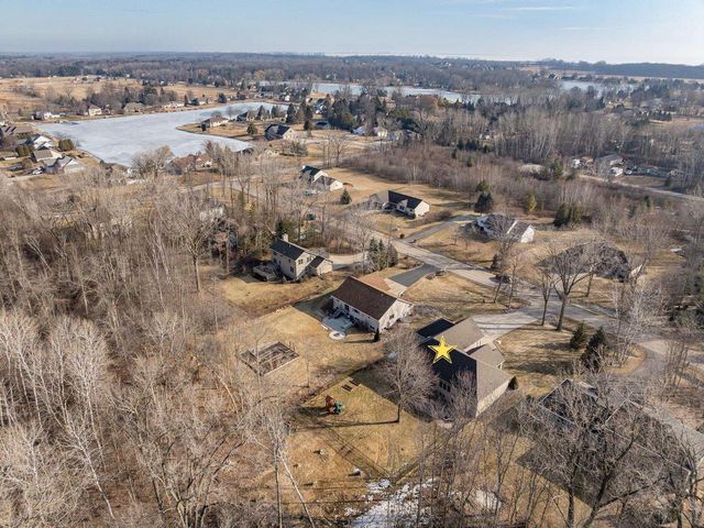 2503 WILDING WAY, Suamico, WI 54173