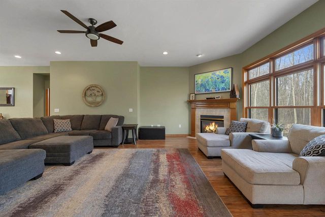 2503 WILDING WAY, Suamico, WI 54173