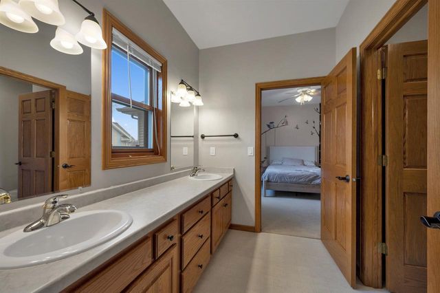 2503 WILDING WAY, Suamico, WI 54173