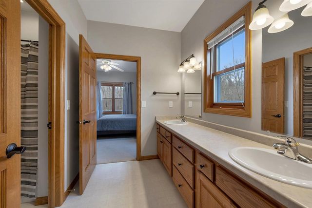 2503 WILDING WAY, Suamico, WI 54173