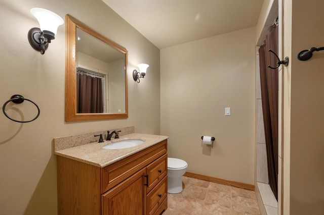 2503 WILDING WAY, Suamico, WI 54173