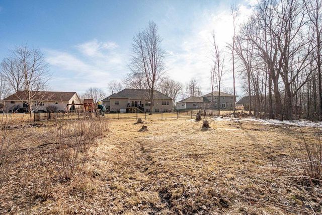 2503 WILDING WAY, Suamico, WI 54173