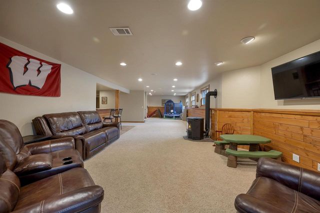 2503 WILDING WAY, Suamico, WI 54173