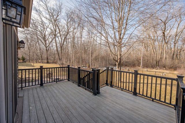 2503 WILDING WAY, Suamico, WI 54173