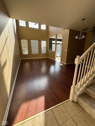 4027 Much Marcle Drive, Zionsville, IN 46077