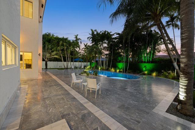 607 Intracoastal Drive, Fort Lauderdale, FL 33304