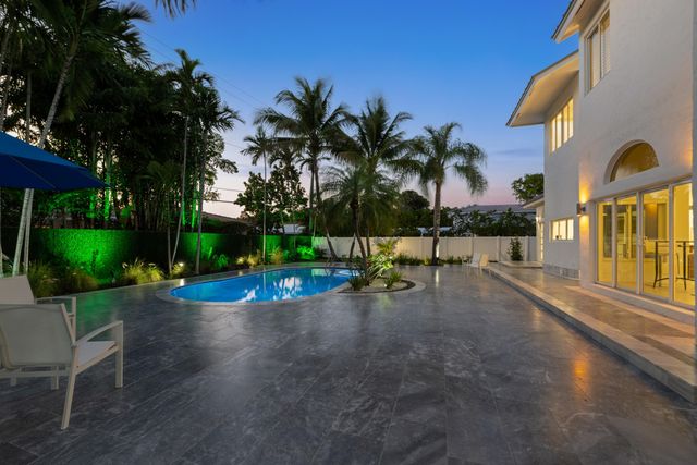 607 Intracoastal Drive, Fort Lauderdale, FL 33304