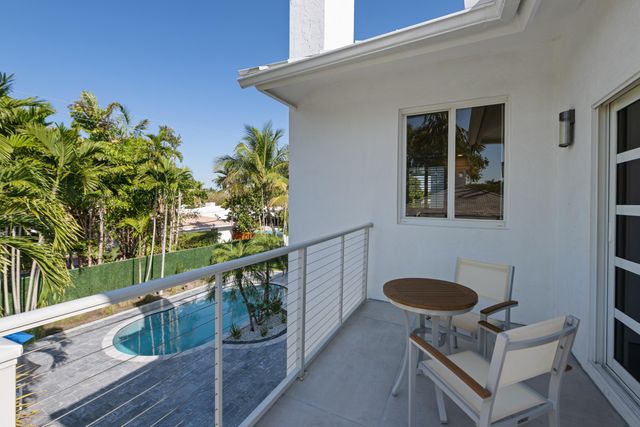 607 Intracoastal Drive, Fort Lauderdale, FL 33304