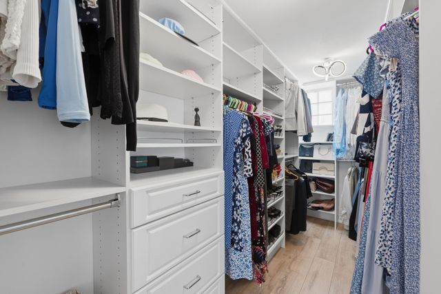 607 Intracoastal Drive, Fort Lauderdale, FL 33304