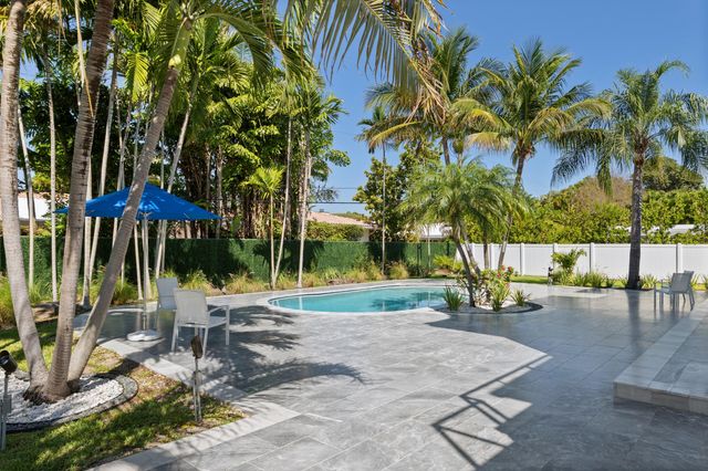 607 Intracoastal Drive, Fort Lauderdale, FL 33304