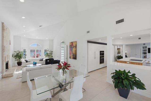 607 Intracoastal Drive, Fort Lauderdale, FL 33304