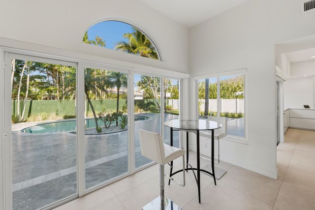 607 Intracoastal Drive, Fort Lauderdale, FL 33304