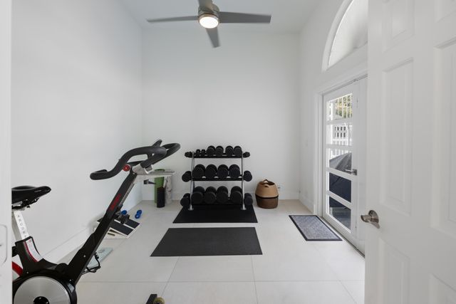 607 Intracoastal Drive, Fort Lauderdale, FL 33304