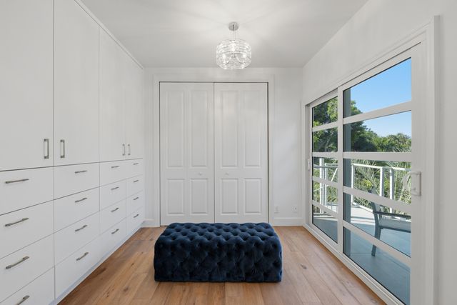 607 Intracoastal Drive, Fort Lauderdale, FL 33304