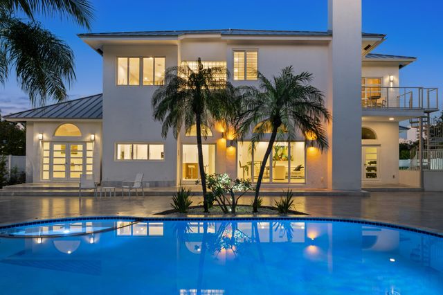 607 Intracoastal Drive, Fort Lauderdale, FL 33304