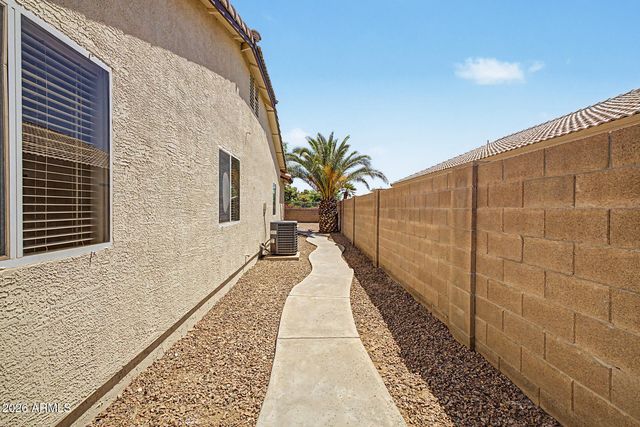3661 E THUNDERHEART Trail, Gilbert, AZ 85297