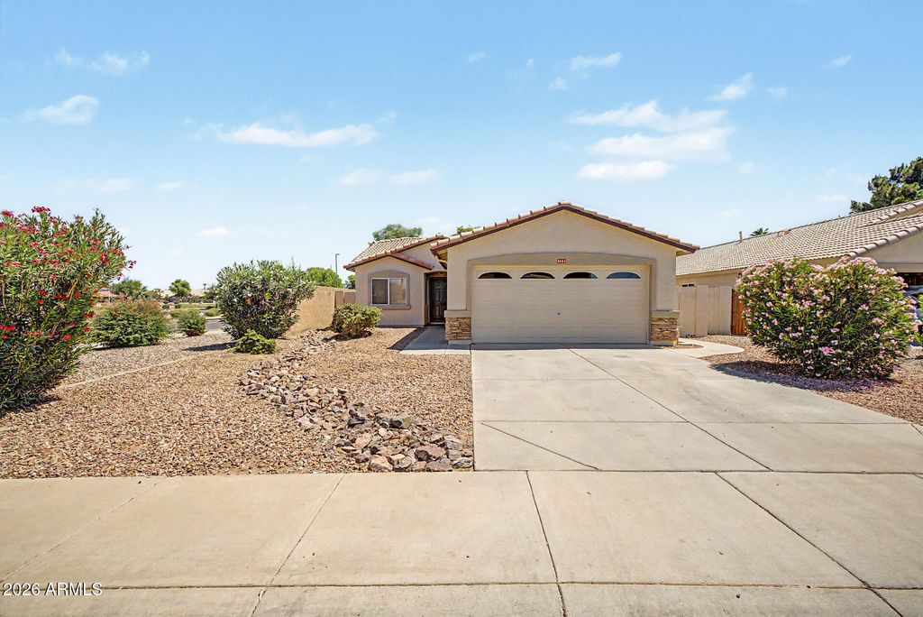 3661 E THUNDERHEART Trail, Gilbert, AZ 85297