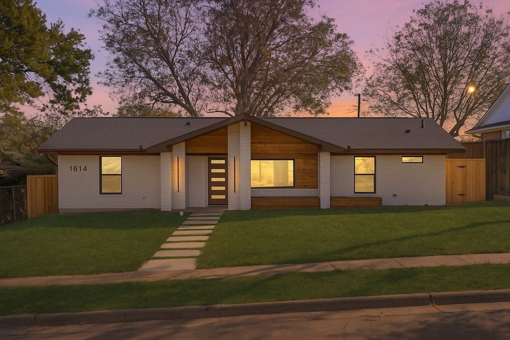 1614 E Red Bird Lane, Dallas, TX 75241