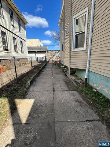 219 Lawrence Place, Paterson, NJ 07501