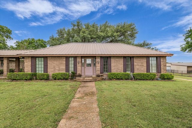15796 Chapel Road, Lorena, TX 76655