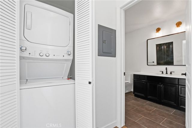 13044 Pacific, Playa Vista, CA 90094