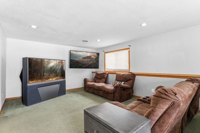 15732 100th Street SE, Becker, MN 55308