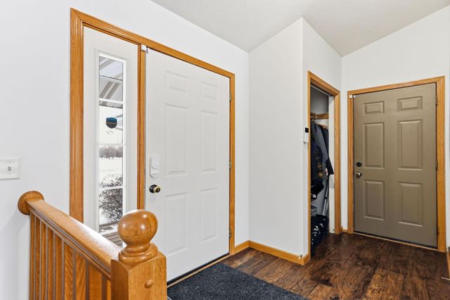 15732 100th Street SE, Becker, MN 55308