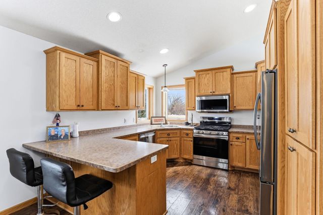 15732 100th Street SE, Becker, MN 55308