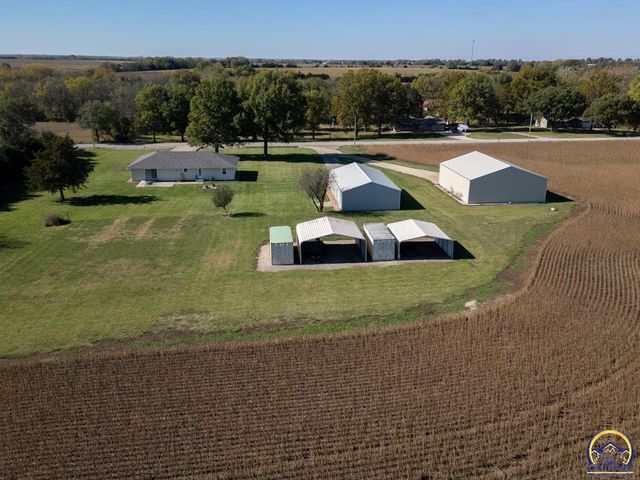 6444 SE Paulen RD, Berryton, KS 66409