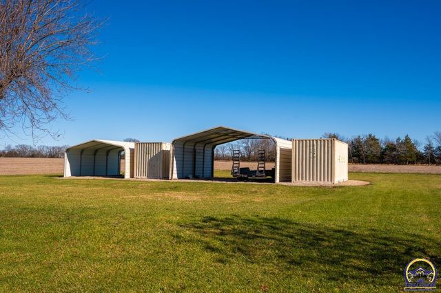 6444 SE Paulen RD, Berryton, KS 66409