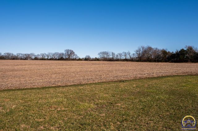 6444 SE Paulen RD, Berryton, KS 66409