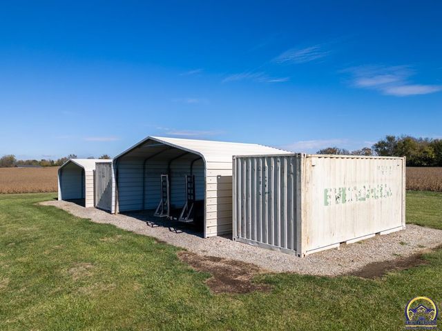 6444 SE Paulen RD, Berryton, KS 66409