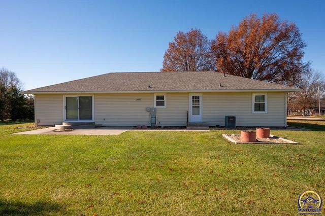 6444 SE Paulen RD, Berryton, KS 66409