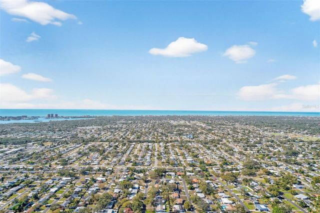 11201 80TH AVENUE N 201, Seminole, FL 33772