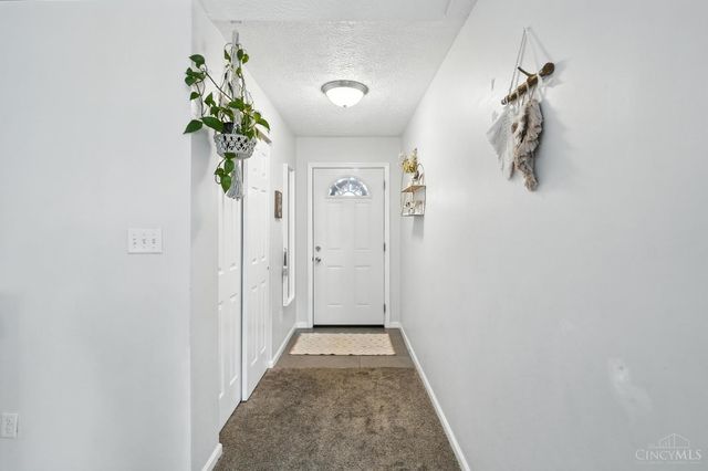 329 Ridgeview Lane, Monroe, OH 45050