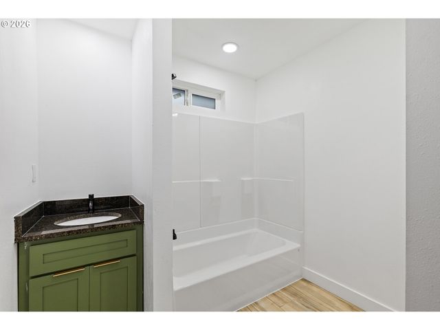 9504 Se 77TH Ave, Milwaukie, OR 97222