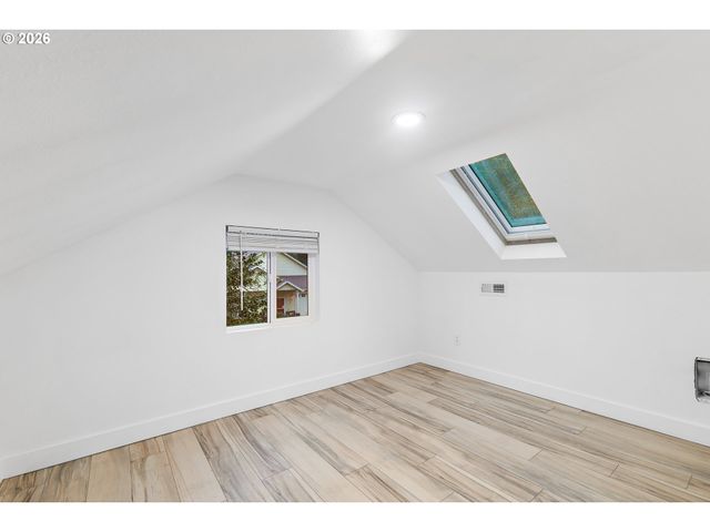 9504 Se 77TH Ave, Milwaukie, OR 97222