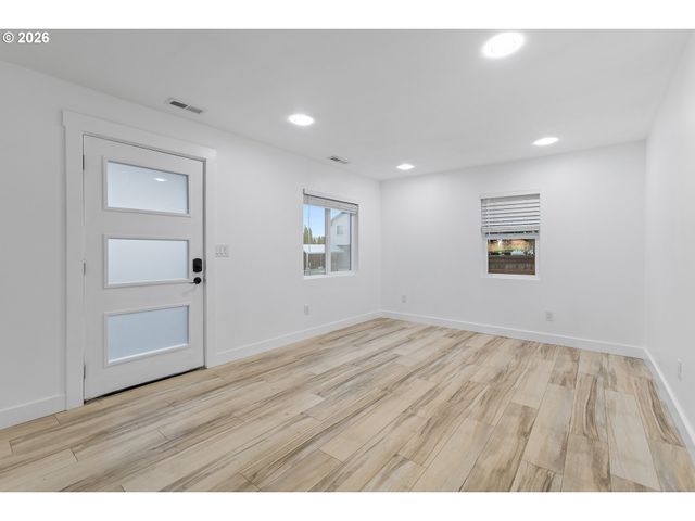 9504 Se 77TH Ave, Milwaukie, OR 97222