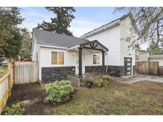 9504 Se 77TH Ave, Milwaukie, OR 97222