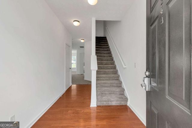 6243 Shoreview Circle, Flowery Branch, GA 30542