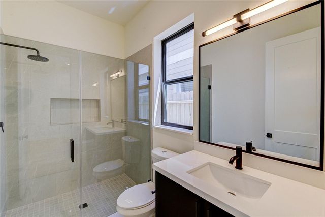 1803 Dunlavy Street, Houston, TX 77006