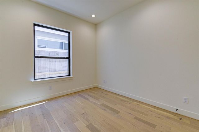 1803 Dunlavy Street, Houston, TX 77006