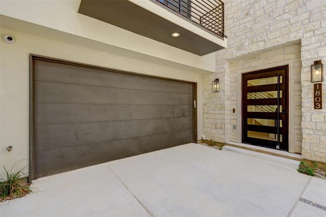 1803 Dunlavy Street, Houston, TX 77006