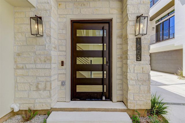 1803 Dunlavy Street, Houston, TX 77006