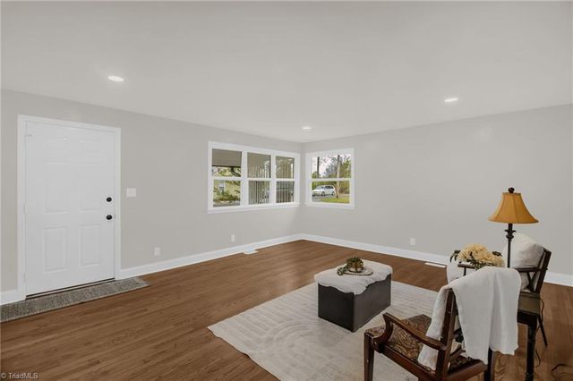 308 School Street, Lexington, NC 27292