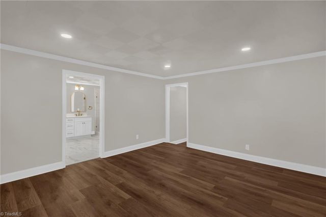 308 School Street, Lexington, NC 27292