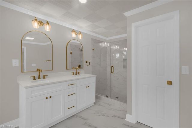 308 School Street, Lexington, NC 27292