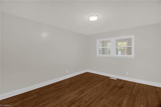 308 School Street, Lexington, NC 27292