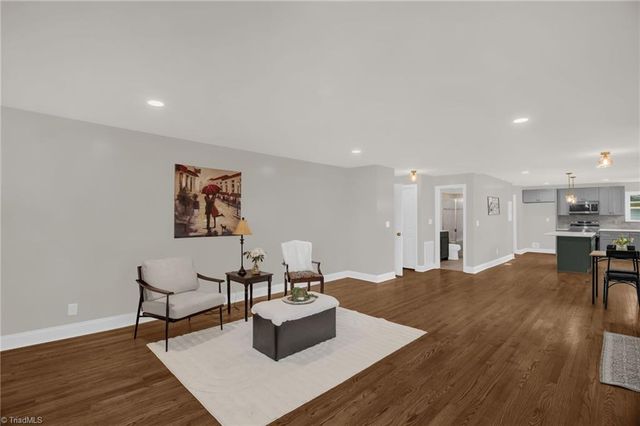 308 School Street, Lexington, NC 27292